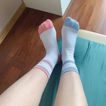 Lulu 2 Páry Ponožiek Mid-tube Jogy Rainbow Ponožky Mužov A Žien Rýchle sušenie Priedušná Odvod Športové Bežecké Stripe Ponožky